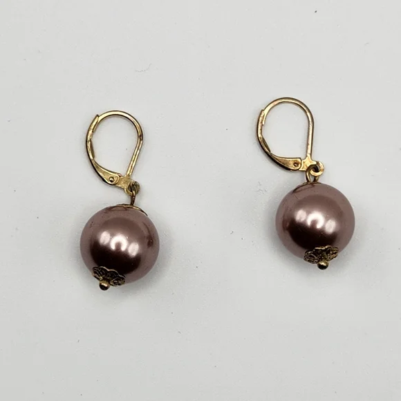 Vintage Blush Mauve Faux Pearl Earrings - Picture 2 of 3